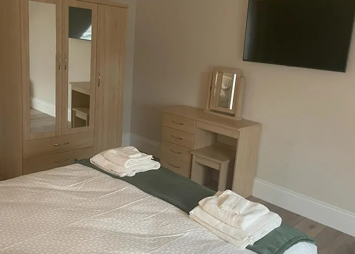 Drumkeen - - Sleeps 6 - Parking